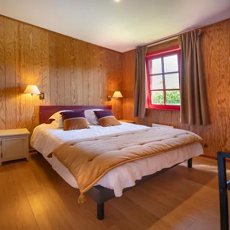 Holiday park Domaine Du Val 3*