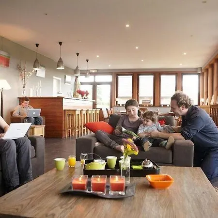 Prázdninový areál Domaine Du Val 3*