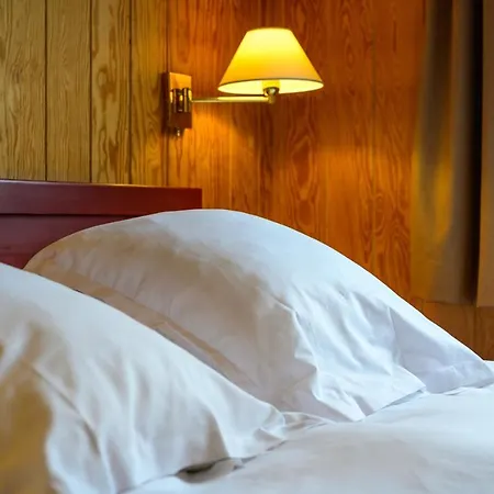 Village de vacances Domaine Du Val 3*