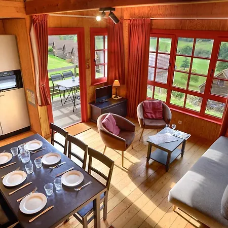 Domaine Du Val Holiday park Grand-Laviers
