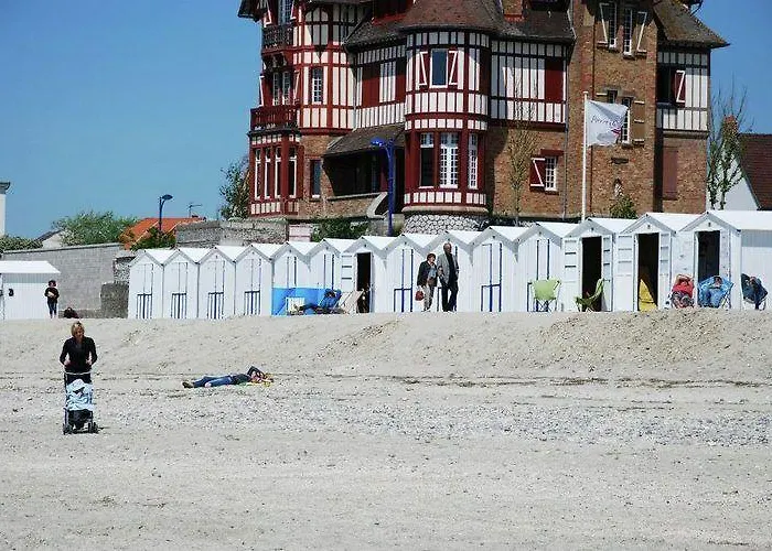 Vakantiepark Domaine Du Val 3*